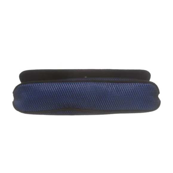 Steve Madden Cobalt Clutch - Picture 4 of 8